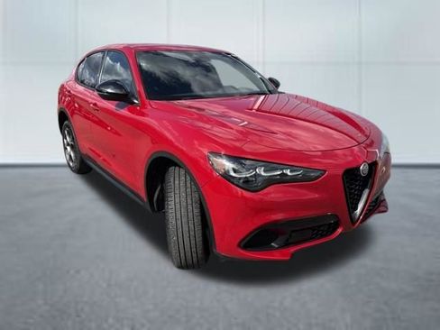 Used 2024 Alfa Romeo Stelvio Sprint AWD/4WD image 5