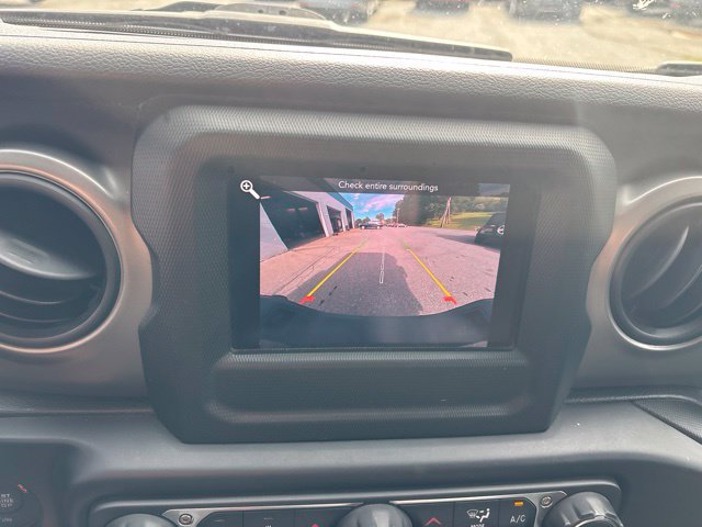 Used 2020 Jeep Gladiator Sport w/ Quick Order Package 24S AWD/4WD image 17