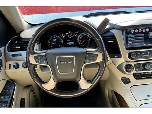 Used 2019 GMC Yukon XL Denali w/ Denali Ultimate Package image 6