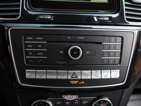 Used 2017 Mercedes-Benz GLS 550 4MATIC image 36