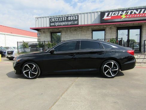Used 2020 Honda Accord Sport image 2