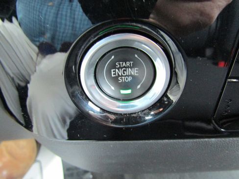 Used 2023 Chevrolet Silverado 1500 LT image 34