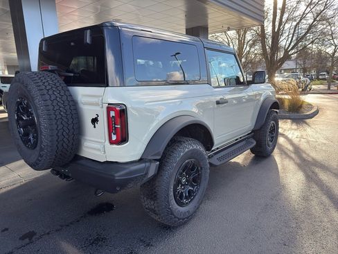 New 2025 Ford Bronco Badlands image 4