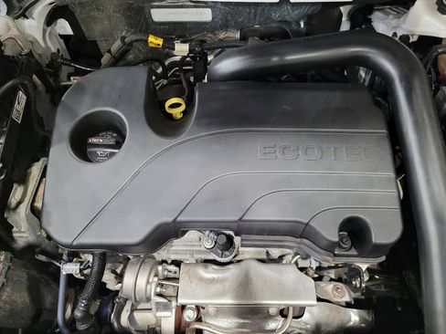 Used 2023 Chevrolet Equinox LS FWD image 30