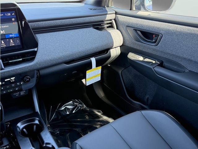 Used 2026 Subaru Outback Premium AWD/4WD image 12