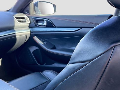 Used 2021 Nissan Maxima SR w/ Sport Mat Group image 25