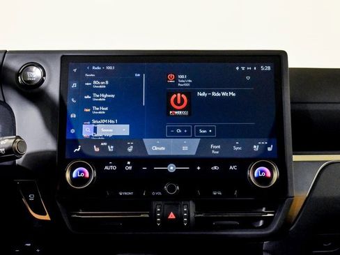 Used 2025 Lexus GX 550 image 31