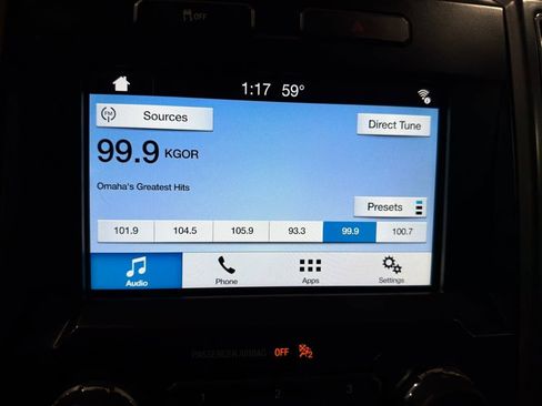 Used 2016 Ford F150 XLT w/ Equipment Group 302A Luxury AWD/4WD image 3