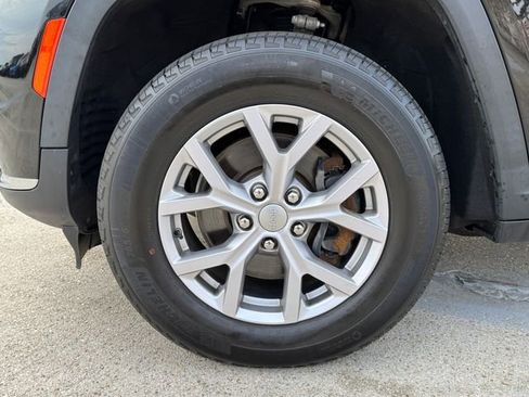 Used 2022 Jeep Grand Cherokee L Limited image 13