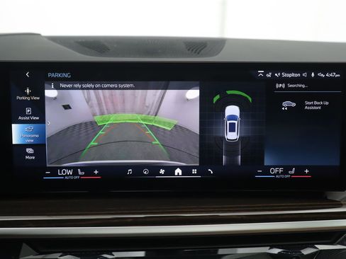 Used 2025 BMW X5 xDrive50e w/ Premium Package image 16