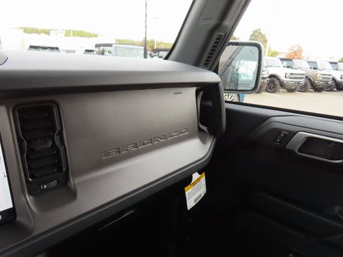 New 2025 Ford Bronco Big Bend image 11