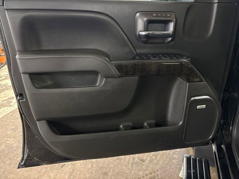 Used 2016 GMC Sierra 1500 Denali w/ Denali Ultimate Package image 11