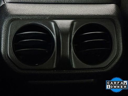 Used 2023 Jeep Wrangler Sport S image 27