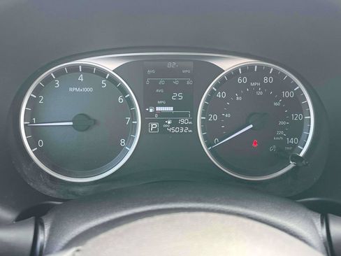 Used 2023 Nissan Kicks S FWD image 23