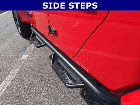 Used 2022 Jeep Gladiator Sport image 5