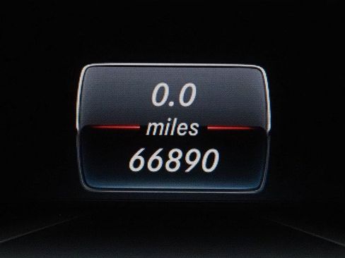 Used 2017 Mercedes-Benz SL 550 image 27