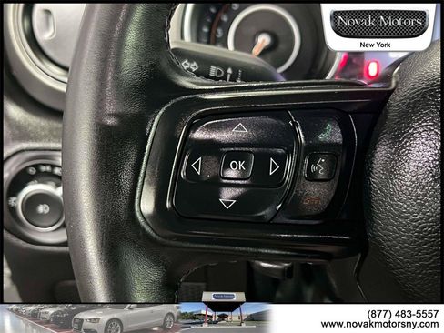 Used 2022 Jeep Wrangler Willys image 18