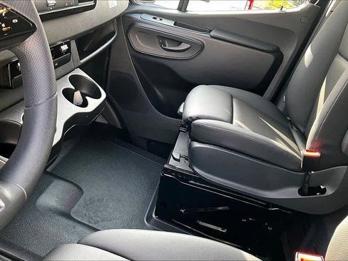 New 2026 Mercedes-Benz Sprinter 2500 image 11