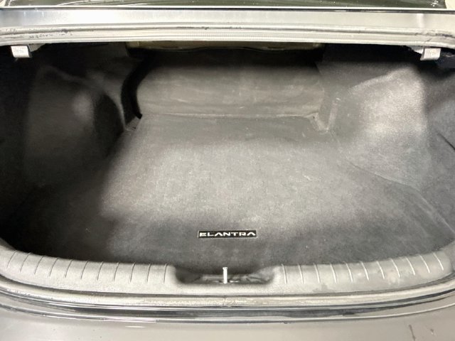 Used 2023 Hyundai Elantra SEL w/ Cargo Package FWD image 34