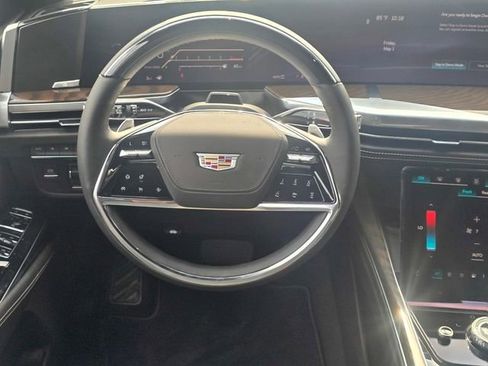 New 2026 Cadillac Escalade Platinum Sport AWD/4WD image 17