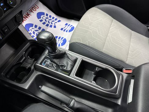 Used 2021 Toyota Tacoma TRD Sport image 18