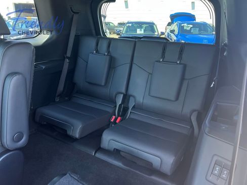 Used 2024 Lexus GX 550 w/ Accessory Package (2T) AWD/4WD image 39