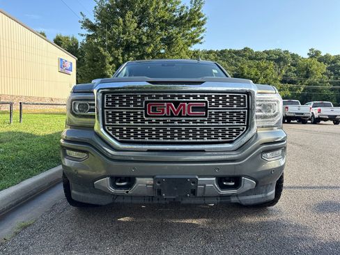 Used 2017 GMC Sierra 1500 Denali w/ Denali Ultimate Package AWD/4WD image 2
