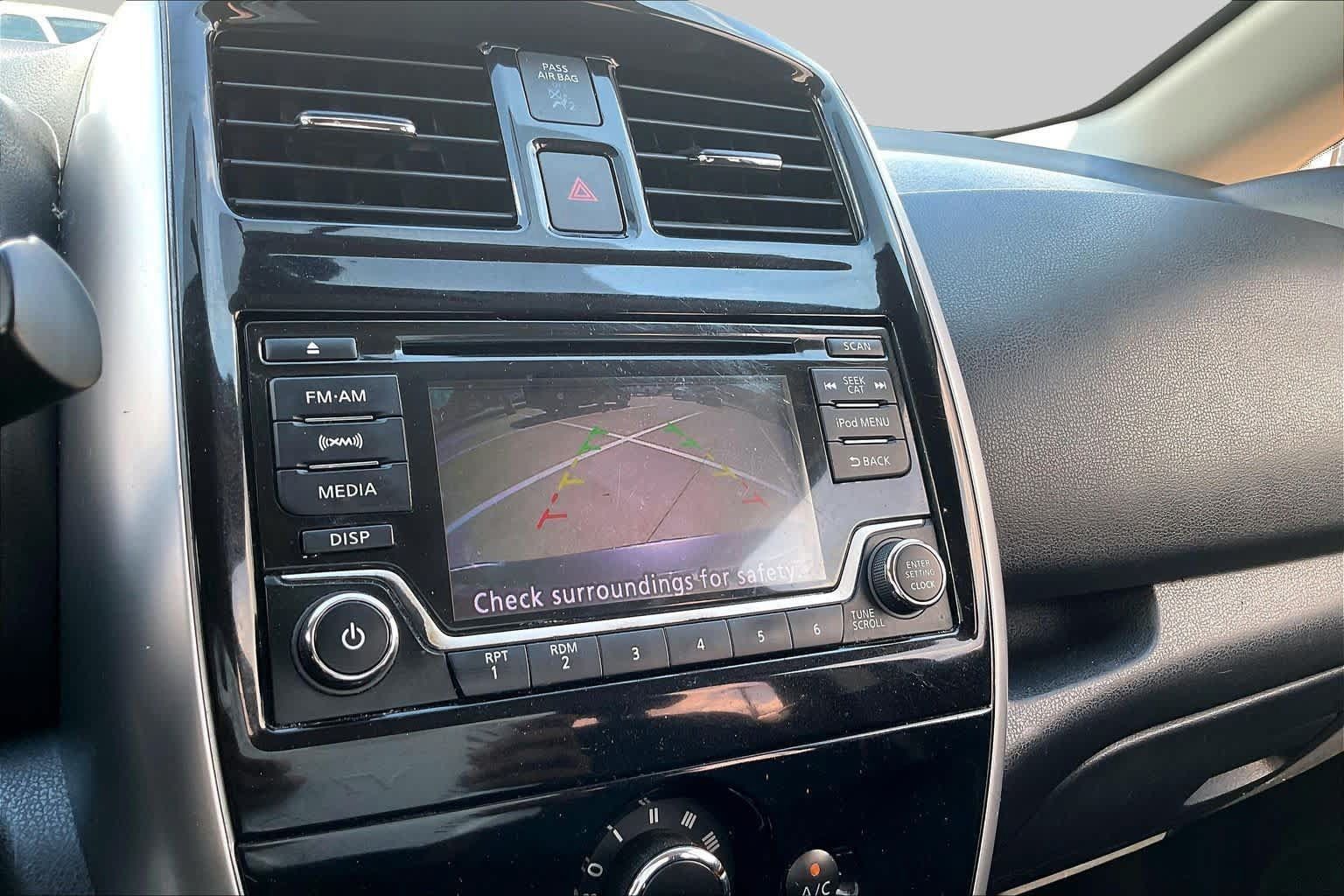 Used 2017 Nissan Versa Note SV FWD image 25