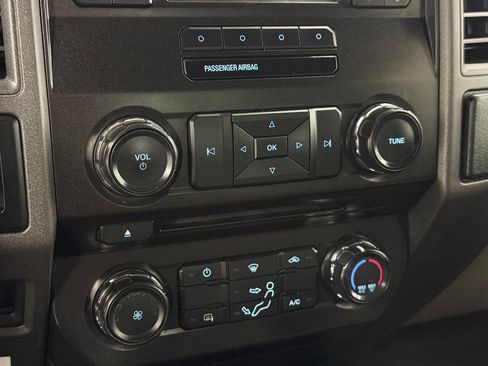 Used 2018 Ford F550 4x4 Regular Cab Super Duty image 51