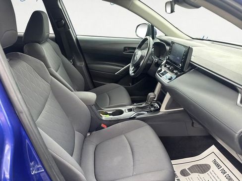 Used 2022 Toyota Corolla Cross LE image 13