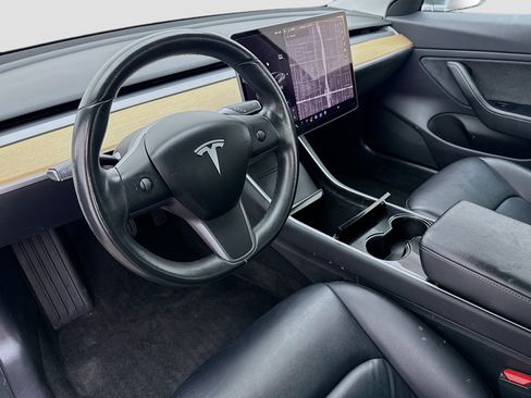 Used 2019 Tesla Model 3 Standard Range Plus RWD image 7