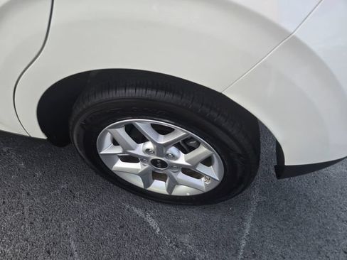 Used 2025 Kia Soul LX FWD image 20