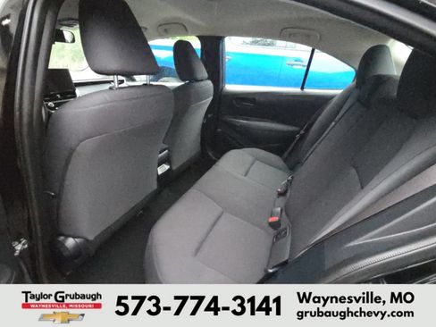 Used 2024 Toyota Corolla LE FWD image 13