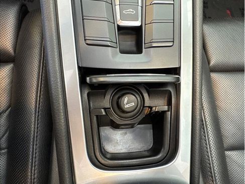 Used 2018 Porsche 911 Carrera S image 26