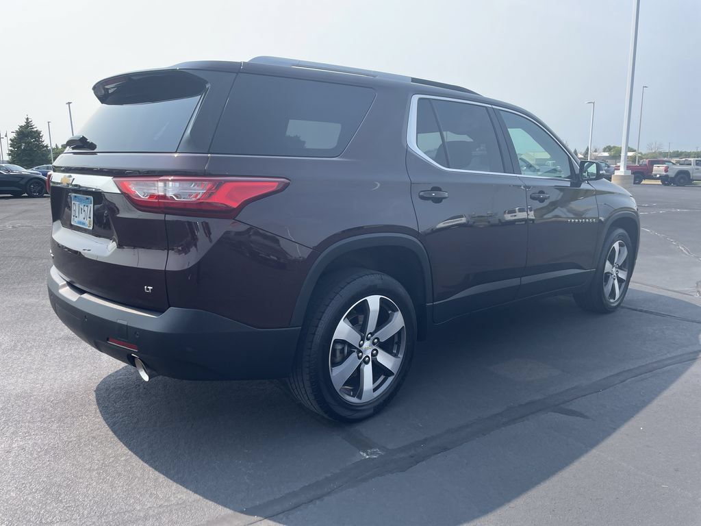 Used 2018 Chevrolet Traverse LT w/ LPO, Cargo Package AWD/4WD image 5