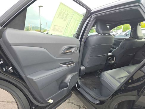 Used 2025 Toyota Crown Signia w/ Advanced Technology Package AWD/4WD image 15