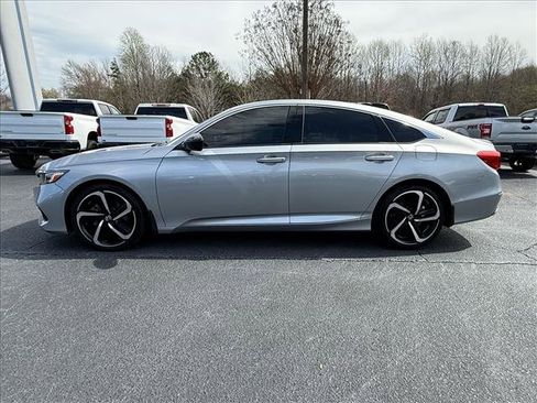 Used 2022 Honda Accord Sport image 7