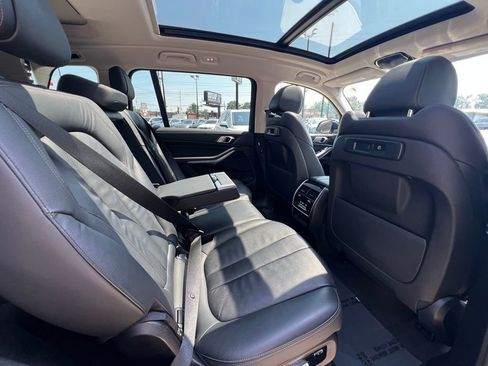 Used 2020 BMW X7 xDrive40i w/ Cold Weather Package image 33