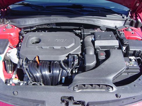 Used 2018 Kia Optima S FWD image 14