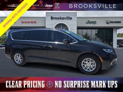 Certified 2023 Chrysler Pacifica Touring-L