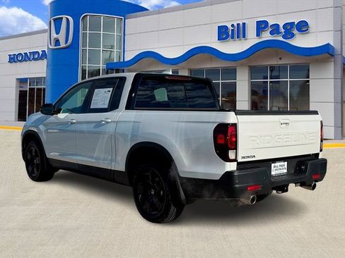 Certified 2025 Honda Ridgeline Black Edition image 6