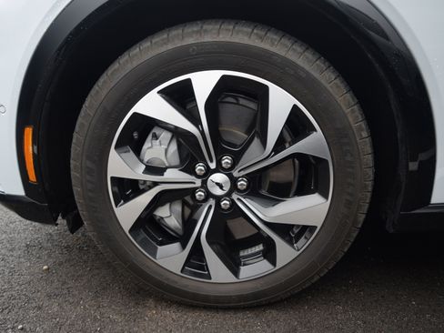 Used 2023 Ford Mustang Mach-E Premium image 26