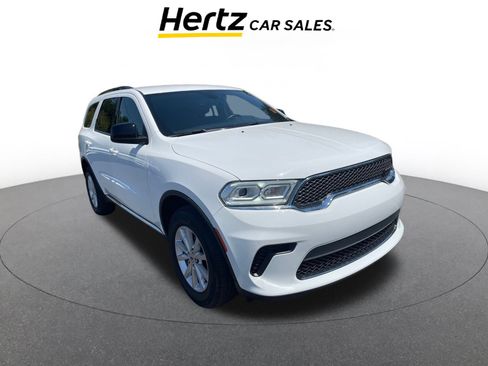 Used 2024 Dodge Durango SXT image 1