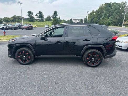 Used 2020 Toyota RAV4 LE AWD/4WD image 8