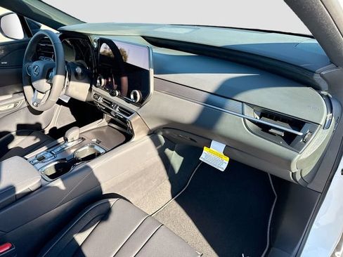 Used 2026 Lexus RX 500h F Sport w/ Convenience Package AWD/4WD image 15