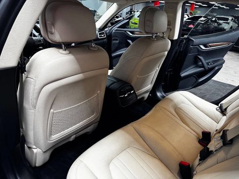 Used 2019 Maserati Ghibli S image 43