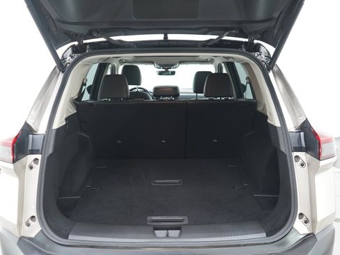 Used 2023 Nissan Rogue SL w/ SL Premium Package AWD/4WD image 16