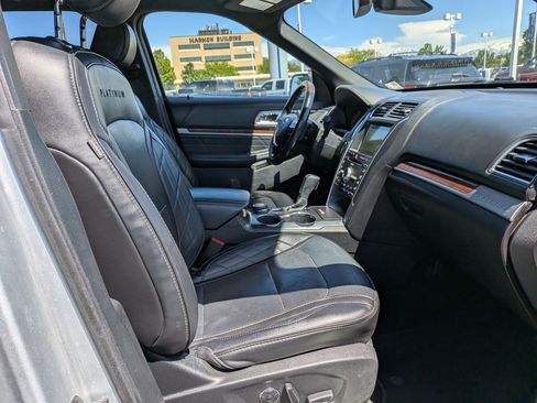 Used 2017 Ford Explorer Platinum AWD/4WD image 36