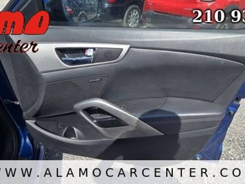 Used 2016 Hyundai Veloster w/ Option Group 02 FWD image 19