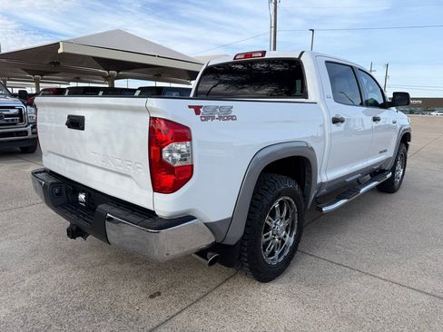 Used 2015 Toyota Tundra SR5 w/ SR5 Upgrade Package image 7
